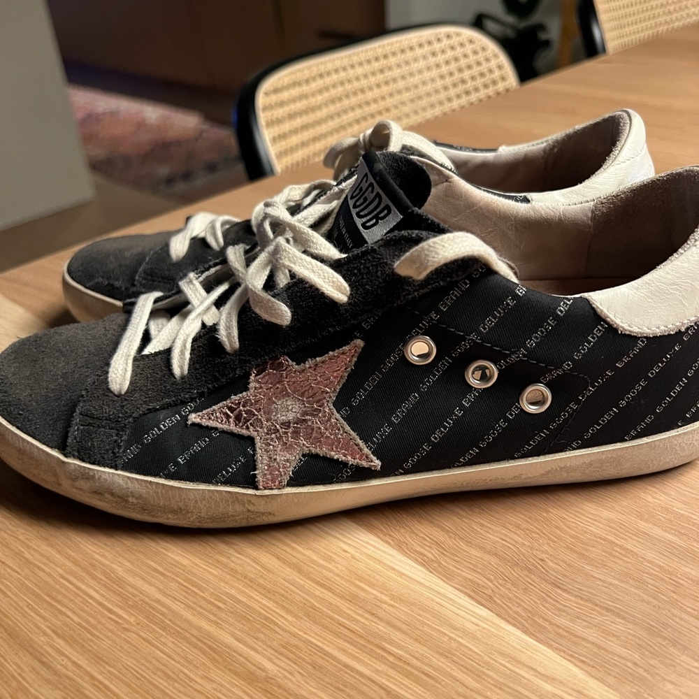 Golden Goose Superstar Sneaks
